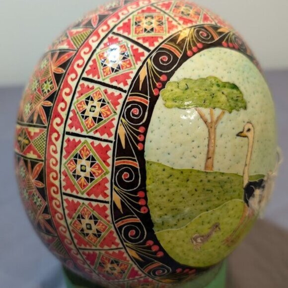 Pysanka Ostrich Egg/Ukrainian Easter Egg - Picture 5 of 9
